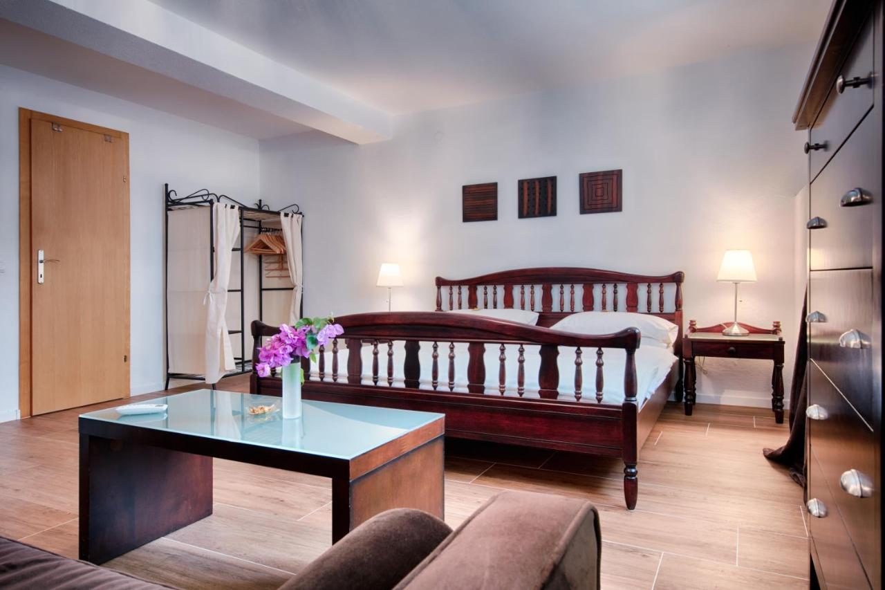 B&B Villa Вис Экстерьер фото